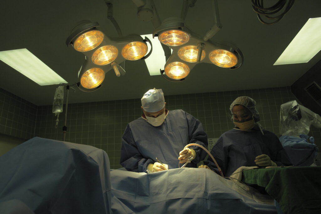 Medical treatment does not always lead to the outcome patients hope for. Complications, unexpected results, and difficult recoveries can occur even when healthcare providers follow proper procedures. However, there are situations where a preventable medical mistake may rise to the level of malpractice. For patients throughout Long Island, Nassau County, Suffolk County, Queens, and across New York, understanding the difference between a medical complication and medical negligence can be important after suffering serious harm.