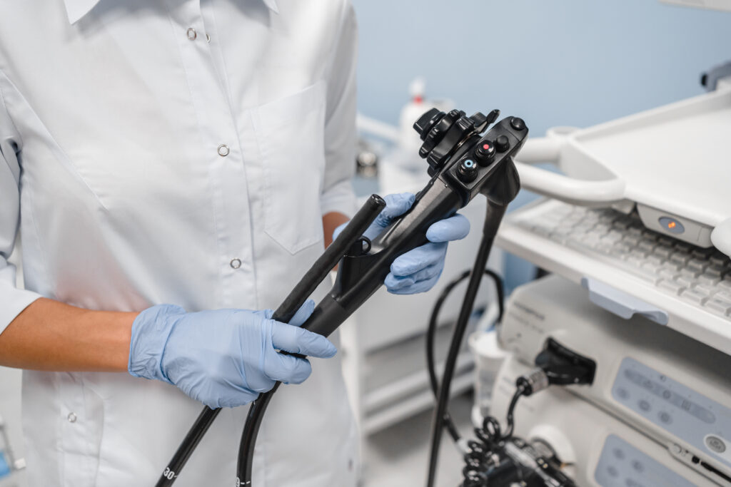 Medical devices are designed to help doctors diagnose and treat patients safely. When patients undergo procedures involving endoscopes, they trust that the equipment used during their care has been properly designed, maintained, and handled. However, concerns involving certain Olympus endoscopes have led some patients to explore legal claims after experiencing serious infections and complications following procedures. For patients who believe they were harmed after an Olympus scope procedure, understanding the different types of potential claims can help explain what factors may be important when evaluating their legal options.