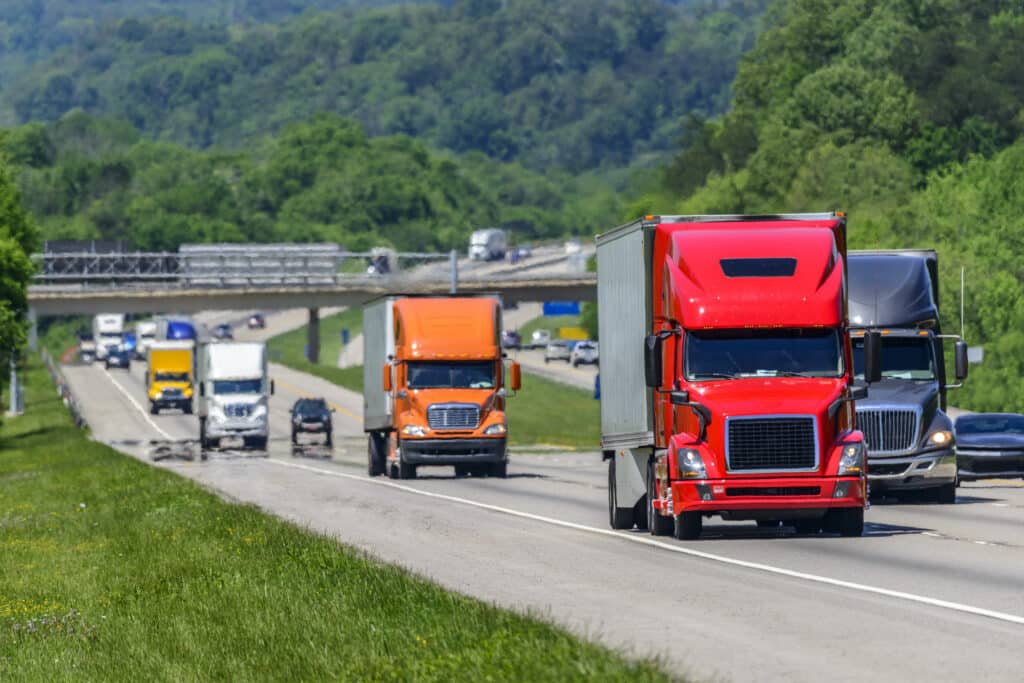 When a commercial delivery truck is involved in a crash with several vehicles, figuring out who caused the collision can be difficult. One impact may trigger a chain reaction, leaving multiple drivers and passengers injured. Victims may face medical bills, missed work, and uncertainty about who should pay for their losses.